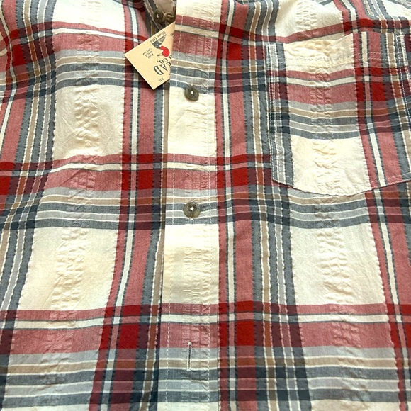 3/$13 bundle deal 
Men’s brand new button up 2XL Red Head Brand Shirt - Picture 2 of 6
